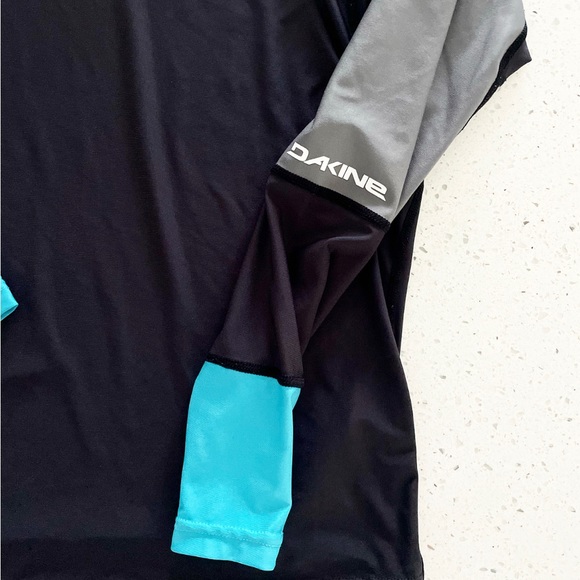 Dakine Rash Guard Women’s Large Surf Long Sleeve Swim Top Black Gray Blue - Picture 2 of 5
